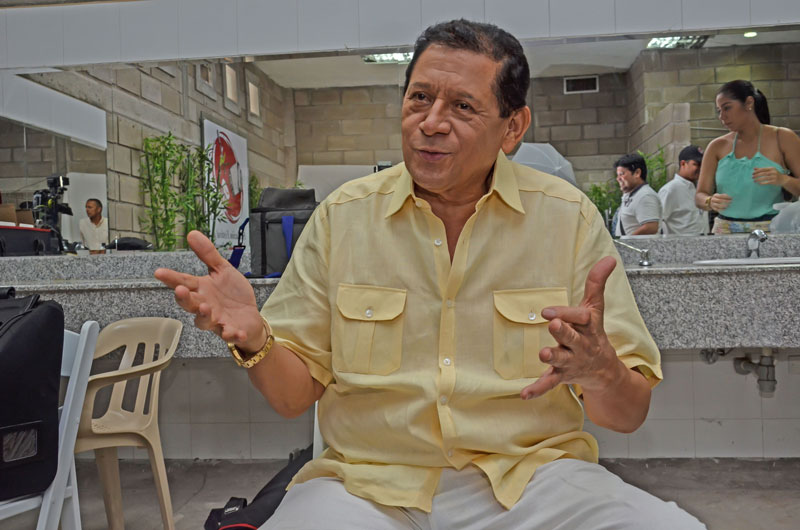 Emiliano Zuleta Díaz se prepara para cumplir compromisos musicales con su hermano 'Poncho' en el Festival Vallenato.