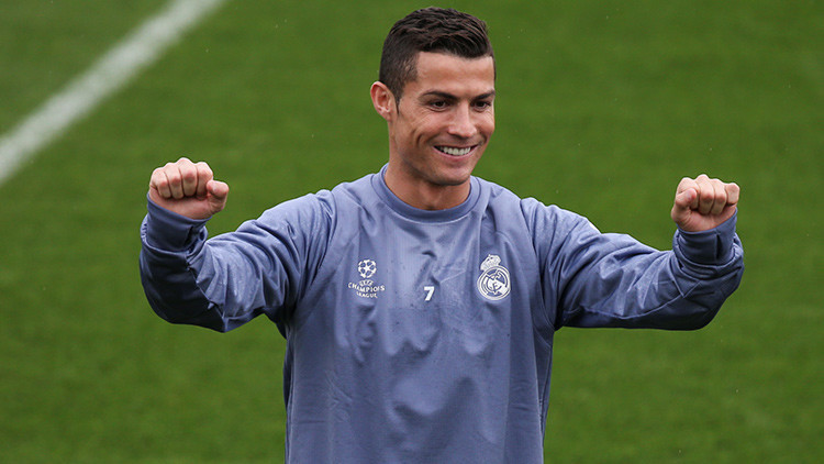 Cristiano Ronaldo Sí, soy gay, ¡pero muy rico! - NOTAS VIRALES