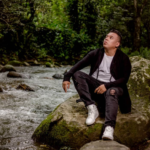 Descargar Reina entre las bellas - lo nuevo de Hector Hernandez