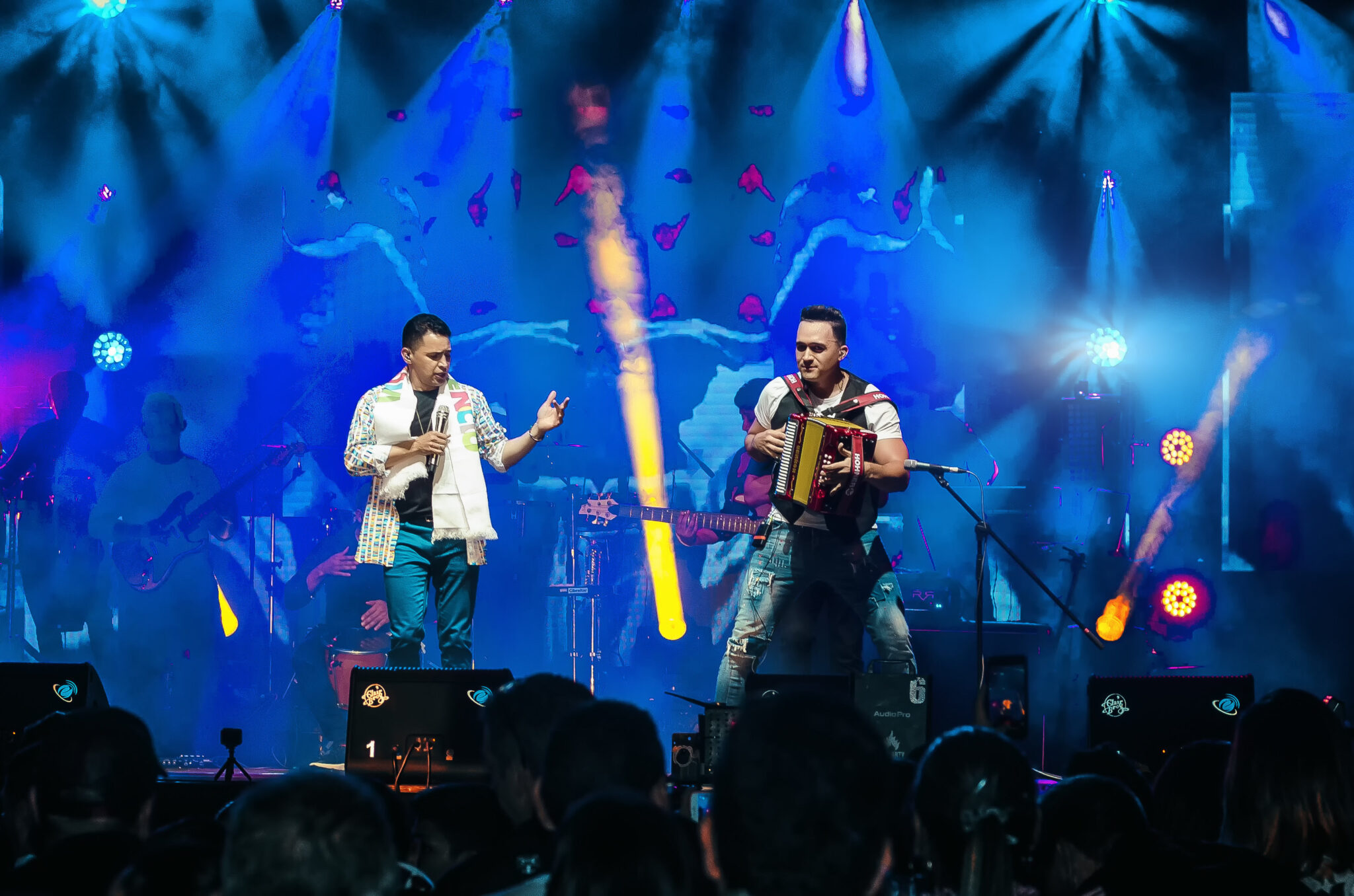 Jorge Celedón inaugura la plaza Alfonso López de Valledupar con su concierto sinfónico