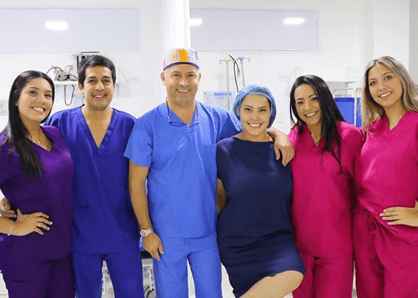 Ana del Castillo de nuevamente al quirofano