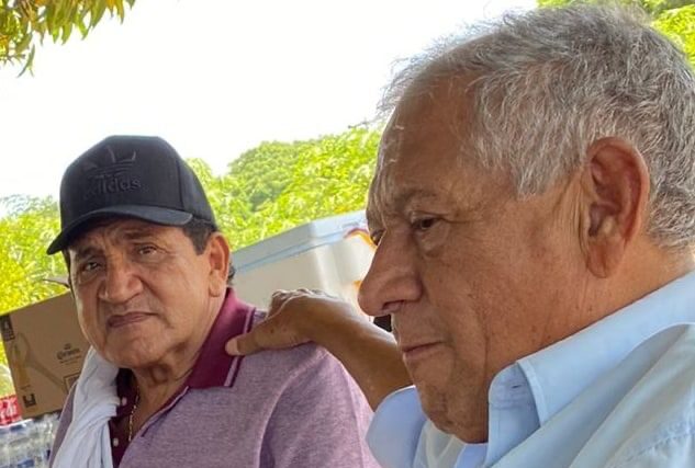 Poncho y Emilianito