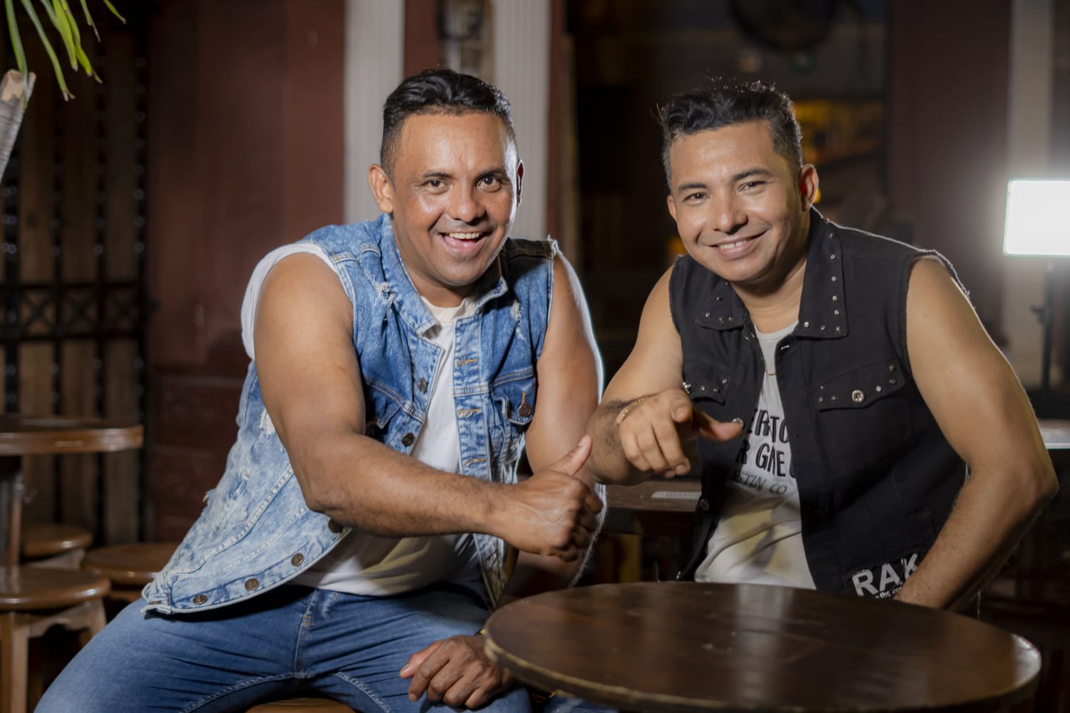 Los del Barrio, salen al ruedo con "No Te Doy la Razón"